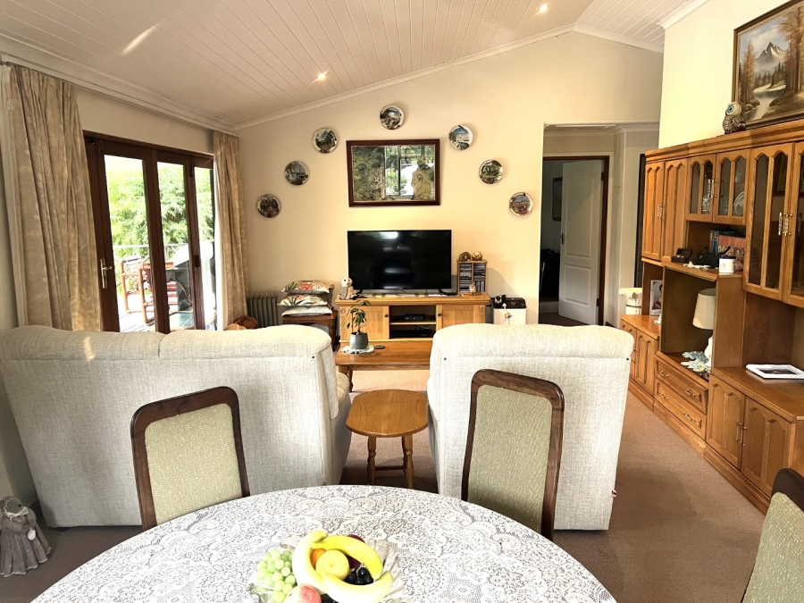 2 Bedroom Property for Sale in Harkerville A H Western Cape